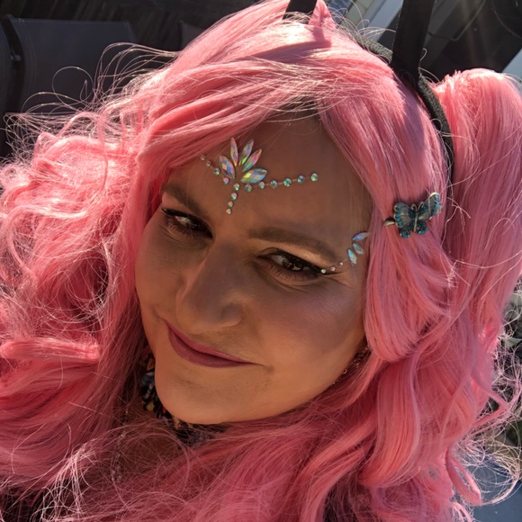 Meet your Posher, Carole - Picture 3 of 6